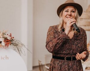 Hochzeitssängerin Sara Logo